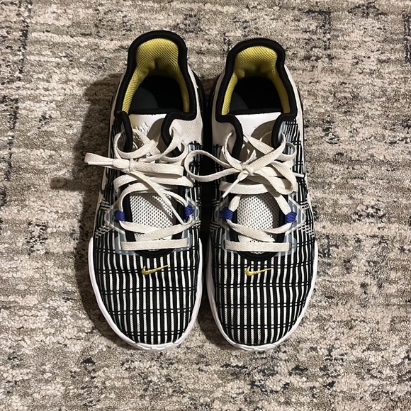 LeBron Witness 6 White Persian Violet Basketball Shoes - Picture 4 of 6